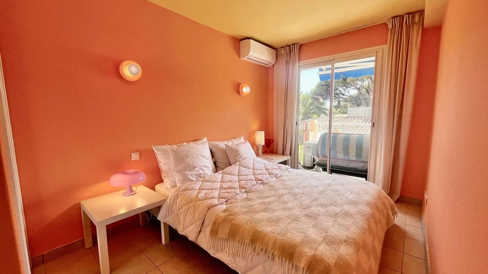 Appartement Renove 1 Chambre A Cavalaire, Proche Plage, Climatise Avec Parking - Fr-1-226B-107