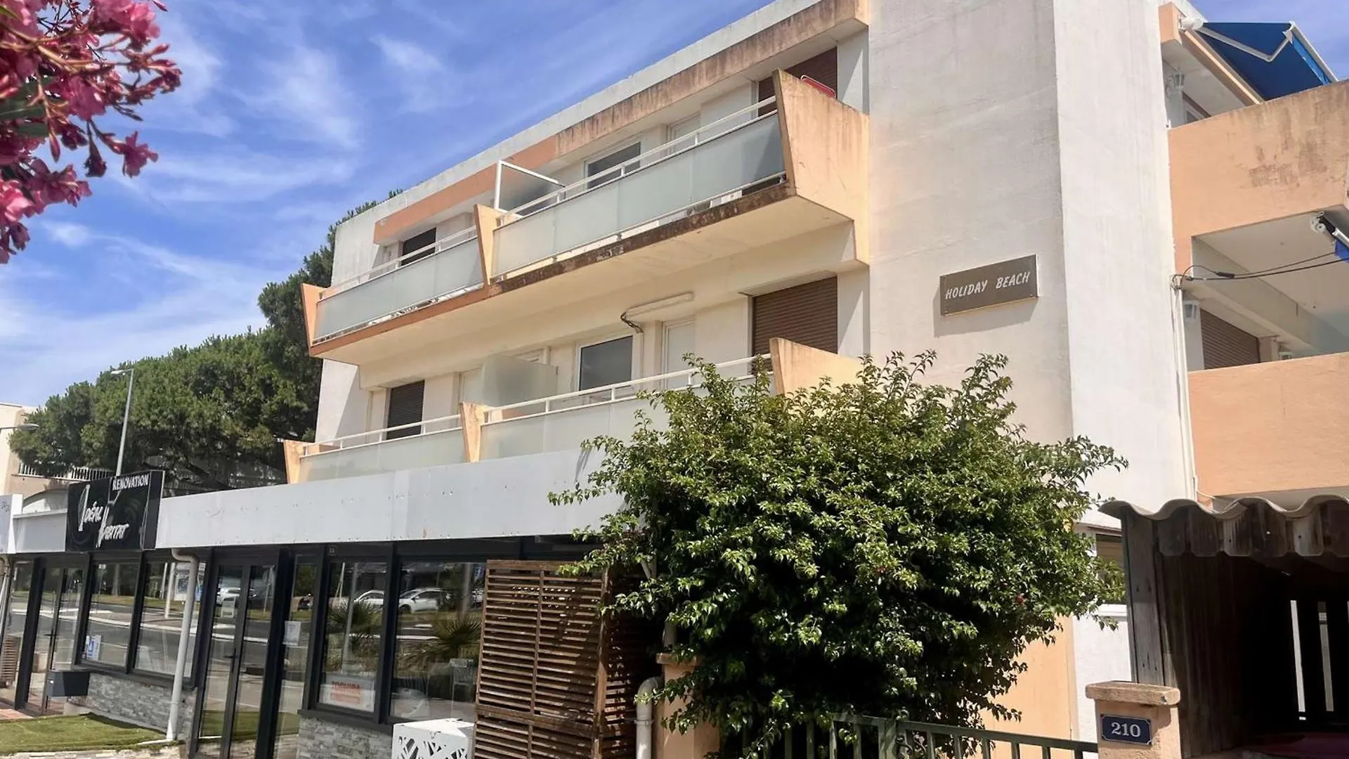 Appartement Renove 1 Chambre A Cavalaire, Proche Plage, Climatise Avec Parking - Fr-1-226B-107 France